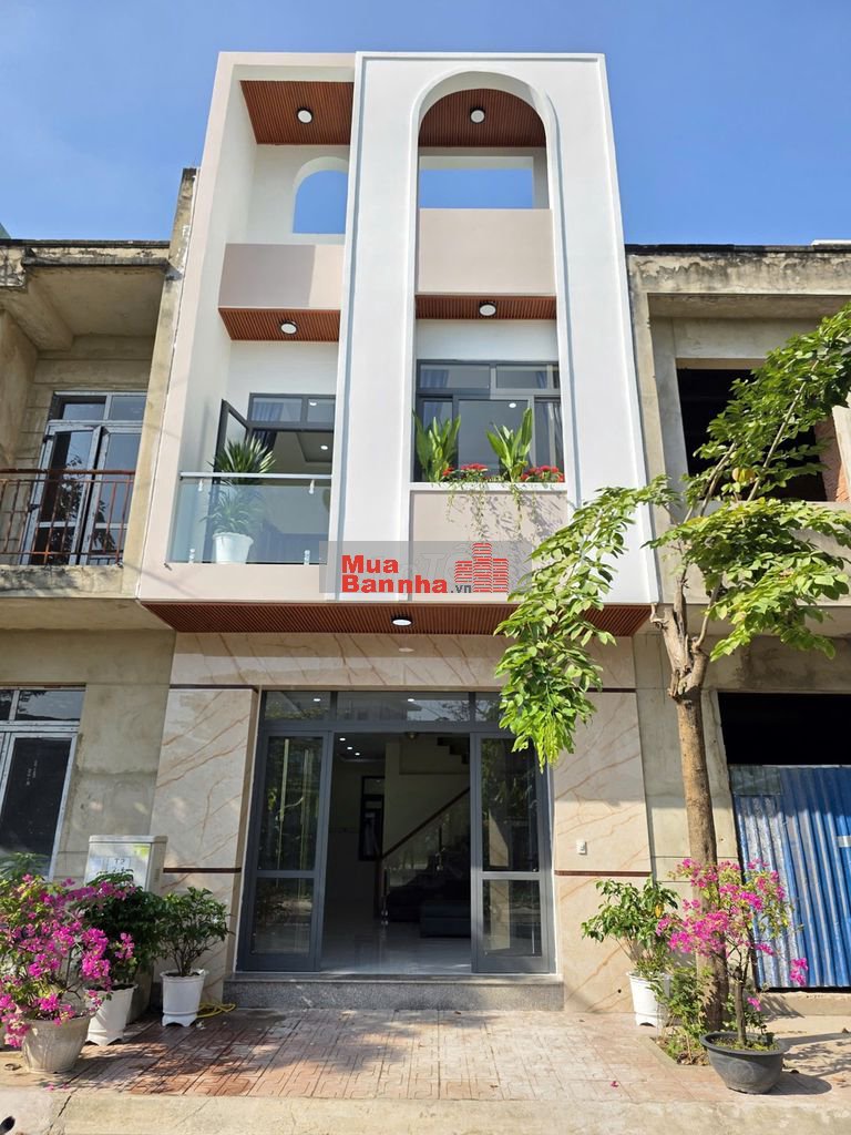 NHÀ HOÀN CÔNG KDC – Ở NGAY - ĐƯỜNG ÔTÔ 12M - GẦN VINCOM DĨ AN – 4.6 TỶ