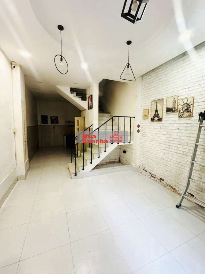 Nhà Nguyễn Quý Yêm Giáp Quận 6.DT: 4mX10m.Hẻm ôtô Ko lộ giới.chỉ 4.55t