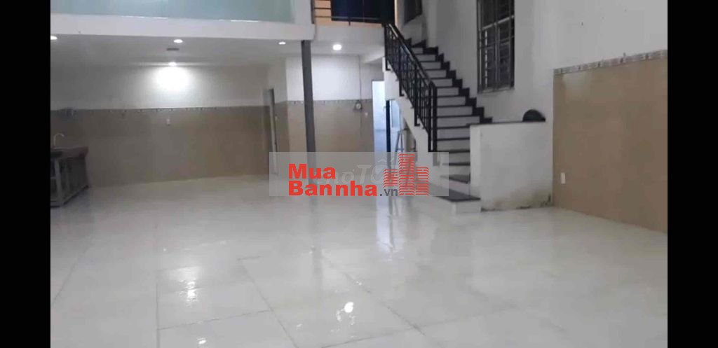 Bán nhà 1 trệt 1 lửng ở Quốc Lộ 1A Quận Bình Tân