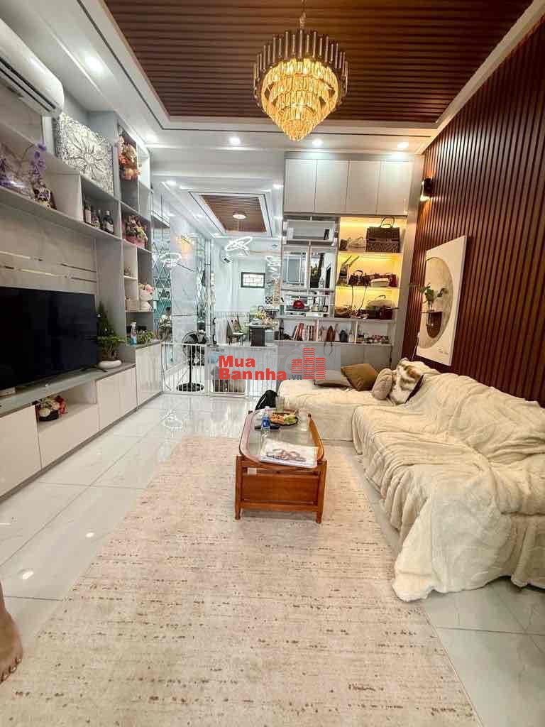 B.Á.N NHÀ 4M x 18M, 4 TẤM HẺM RỘNG 8M - GIÁ 9,5 T.Ỷ - HUỲNH TẤN PHÁT-