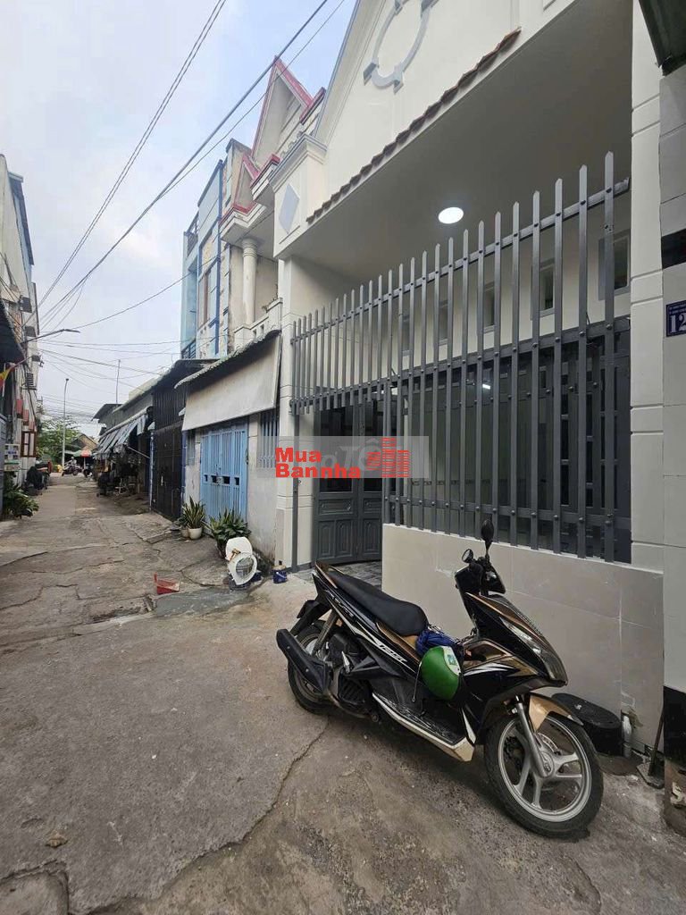 Bán Nhà Cấp 4 gác đúc gần chợ tự phát bình chuẩn 31