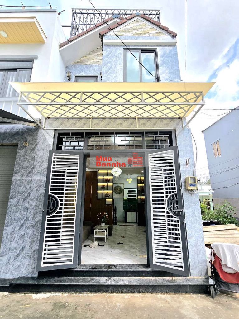 🔥🔥🔥Nhà có sổ hồng 1 lầu, sân thượng, gần chợ trường học 🔥🔥🔥