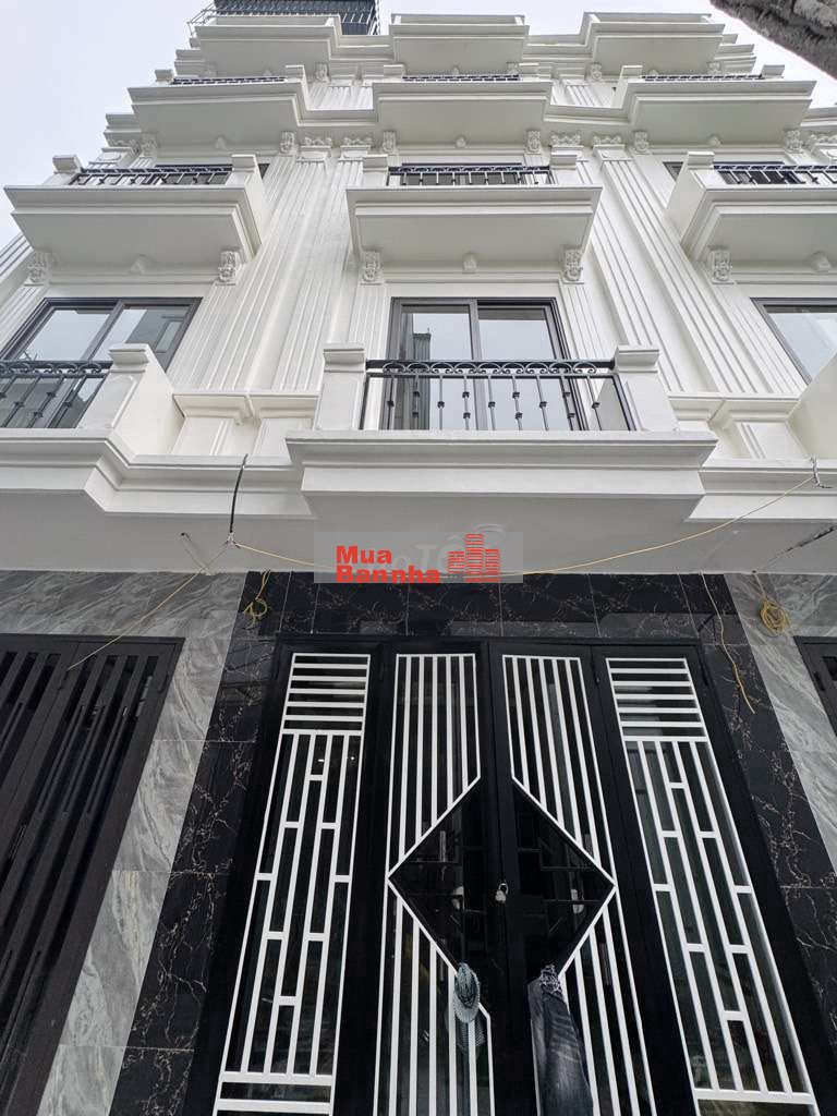 Bán nhà 35m2 hơn 5 tỷ Cự Khối, Long Biên