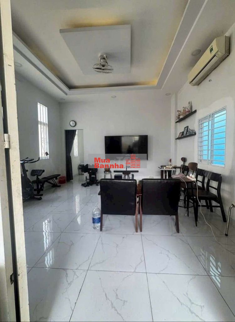Bán nhà hẻm ôtô 7 chỗ Đ. Nguyễn Văn Bứa,Nhà cấp 4 sạch đẹp chắc chắn