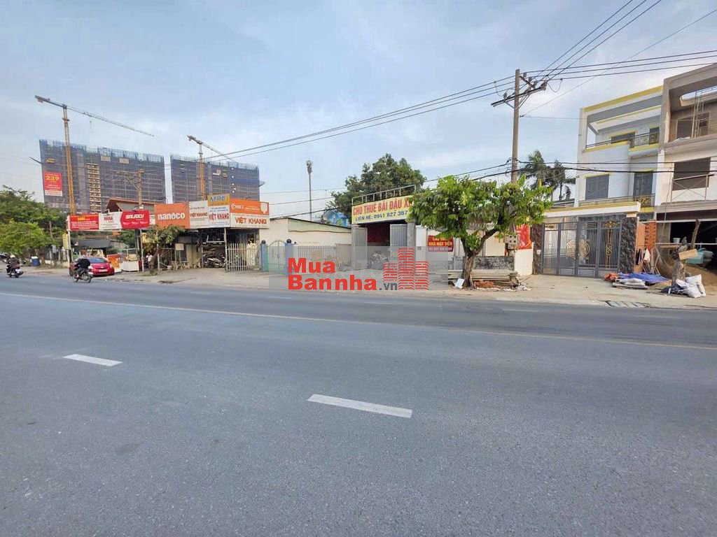 Nhà phố mới mặt tiền đường ĐT 743C gần Vincom550, phường Tân Đông Hiệp