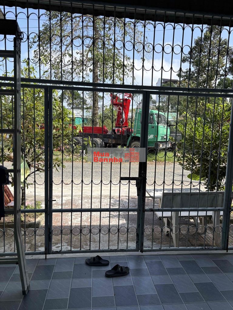 Bán nhà đường số 6 KDC 586 Trần Hưng Đạo, lộ trước nhà 6m,.