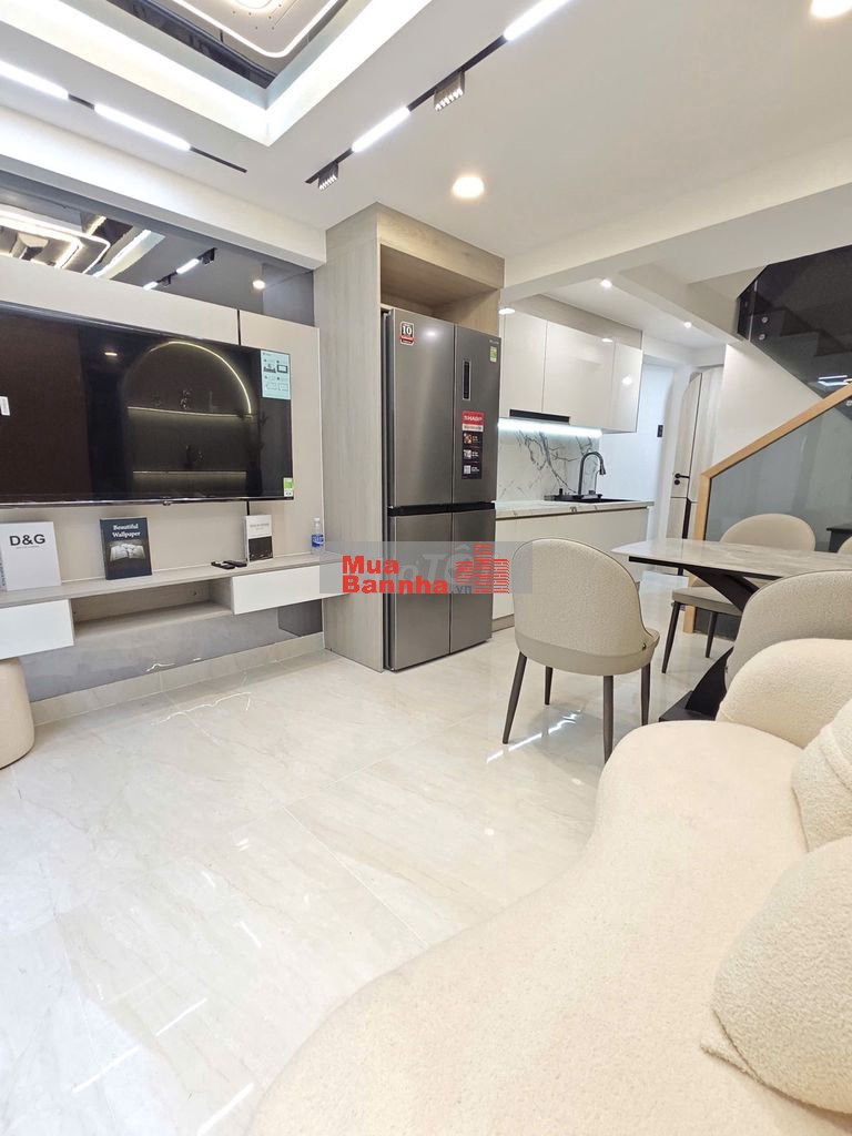 NHÀ MỚI CÁCH MẠNG THÁNG TÁM, 80M2 DTS, NỘI THẤT LUNG LINH, 4 TẦNG, 3PN