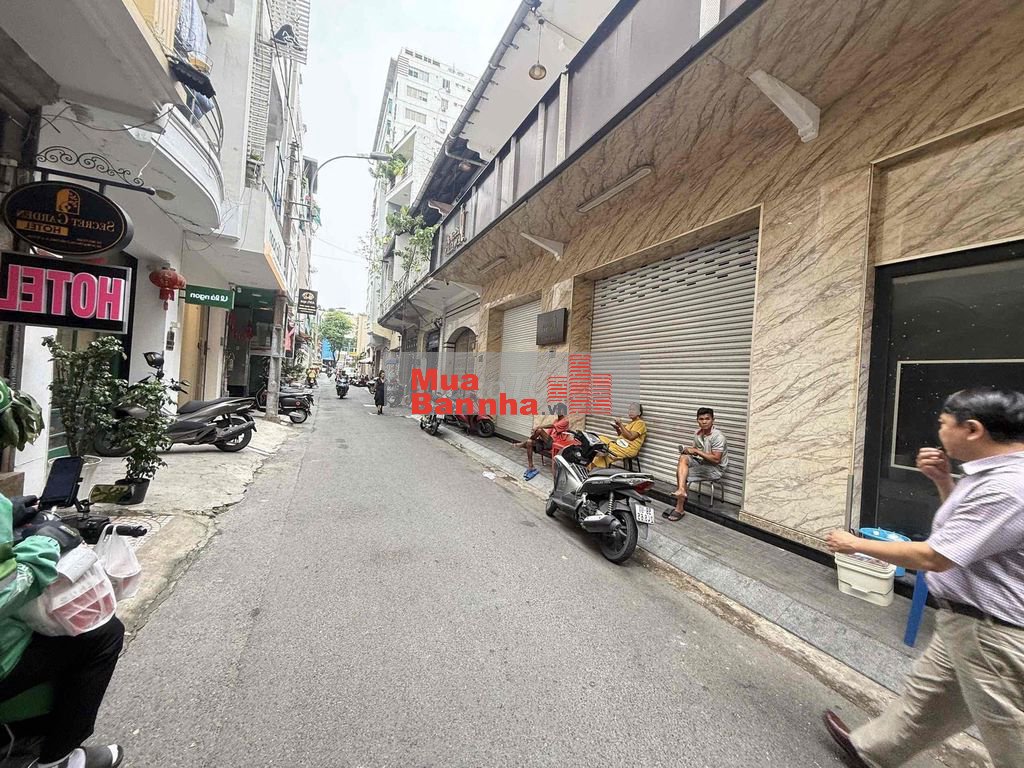 Chính chủ cần bán nhà ngay trung tâm Sài Gòn