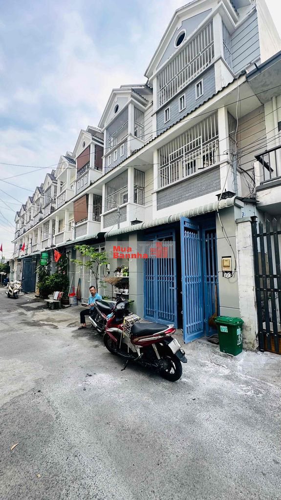 BÁN NHÀ 3 TẦNG - HẺM OTO - TRUNG TÂM HIỆP PHÚ, Q.9 - Gần Ga Metro XLHN