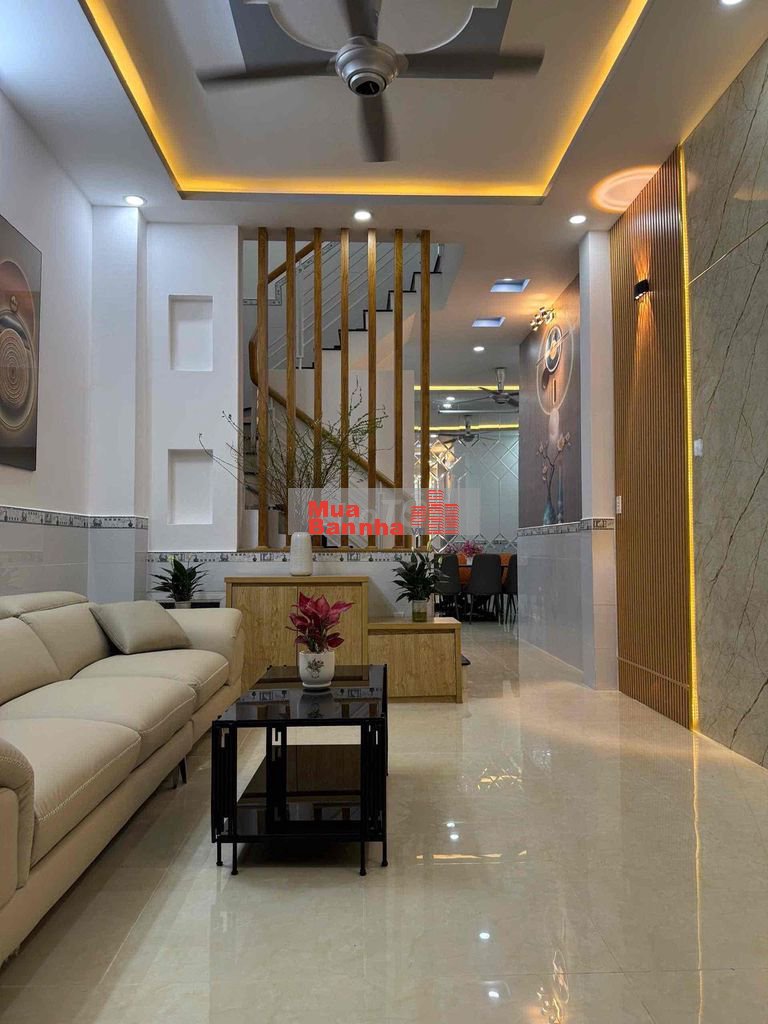 BÁN CĂN NHÀ SỔ HỒNG RIÊNG. NGAY SÂN BÓNG THỚI TỨ