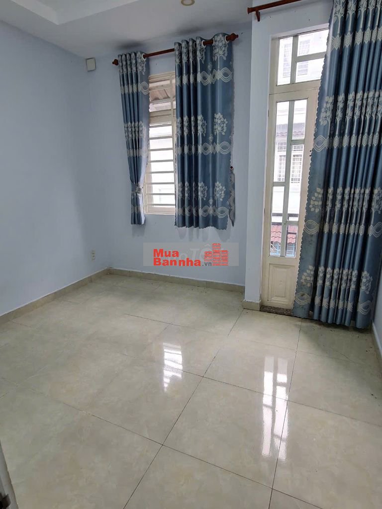 Bán nhà 2 lầu hẻm xe hơi 1185 Lê Văn Lương giá 2.9 tỷ