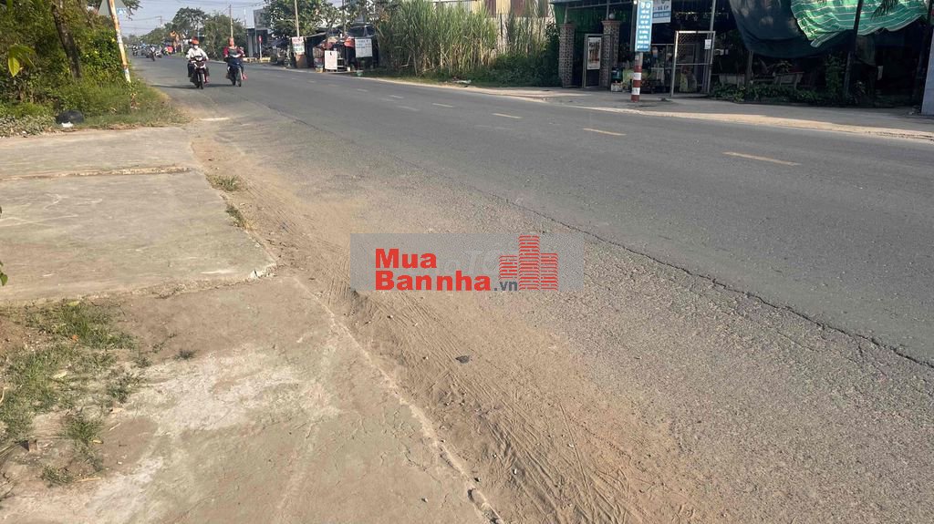 chủ kẹt bán gấp nhà mặt tiền DT 835 làm kho xưởng, xây biệt thự