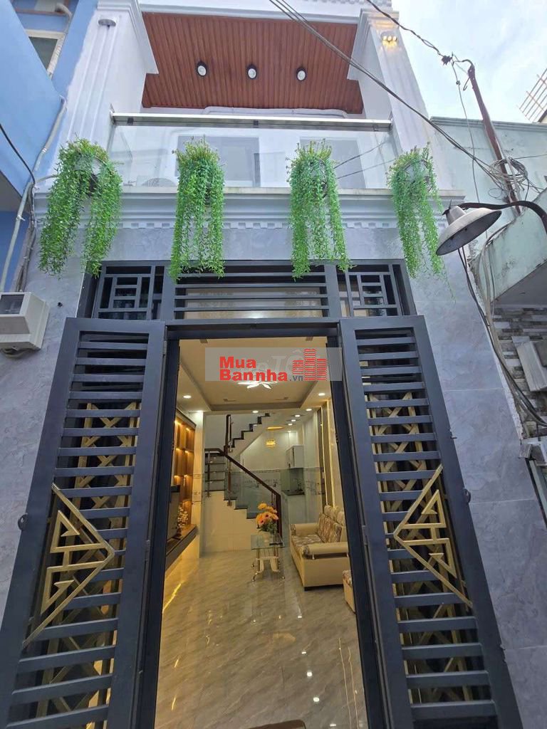 Nhà đẹp gần trường gần chợ sung túc - hẻm an ninh Bùi Minh Trực P5Q8