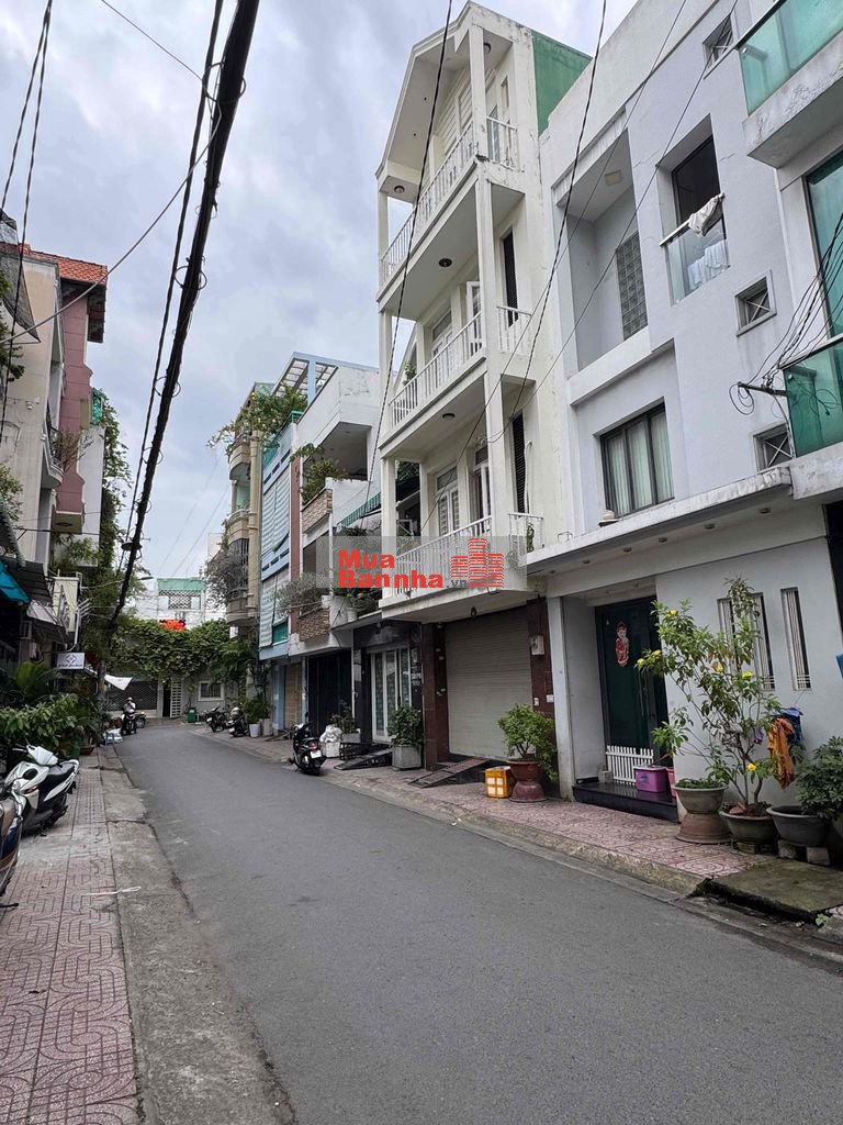 NGUYỄN XÍ GẦN BXMĐ. NHÀ 4 TÂNG ĐÚC 65M2. HXH THÔNG.SHR A4. HƠN 100TR/M