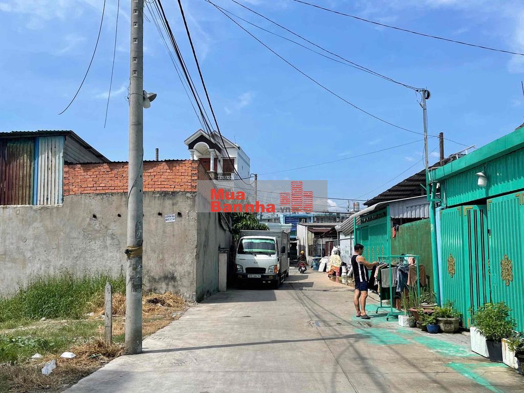 Nhà 1 Trệt 1 Lửng Đẹp 5x20m, Shr, đg chuẩn 5m ở Ấp 4 Bà Điểm