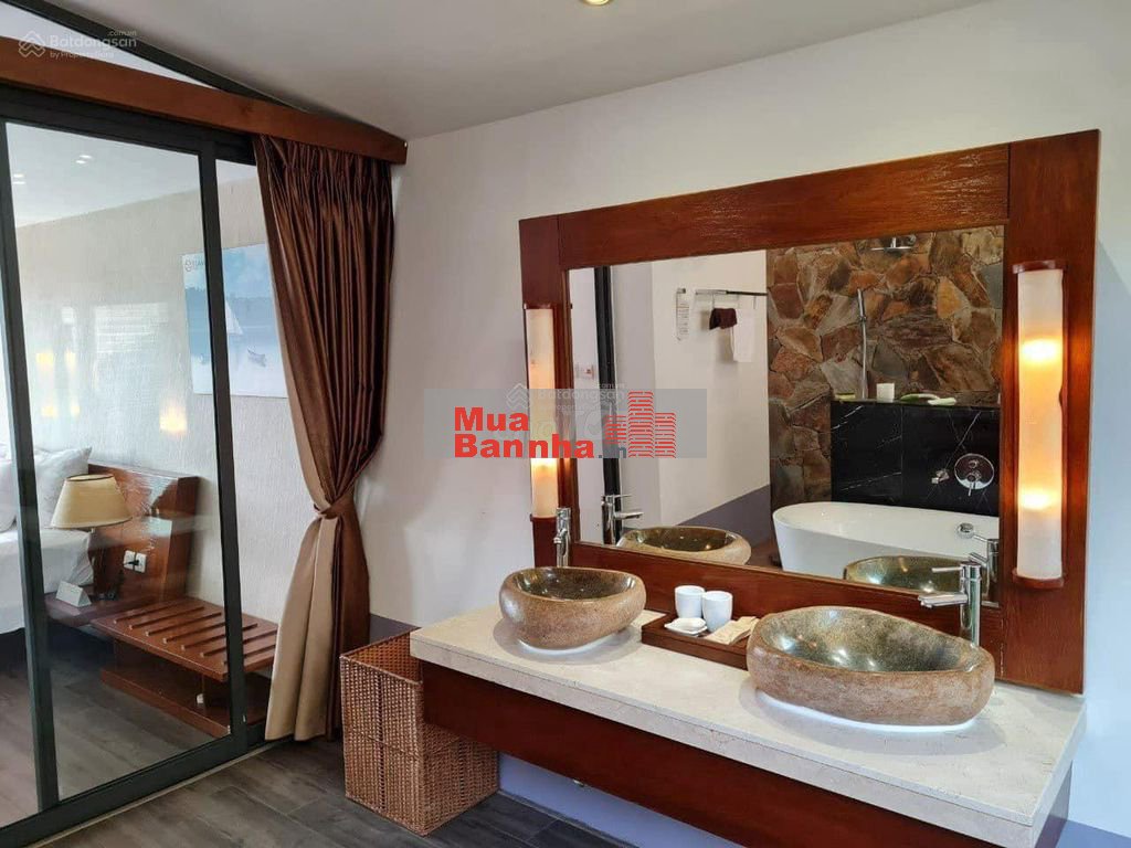 Siêu hot! Villa 286m², 2 mặt tiền, vị trí đắc địa giữa lòng du lịch