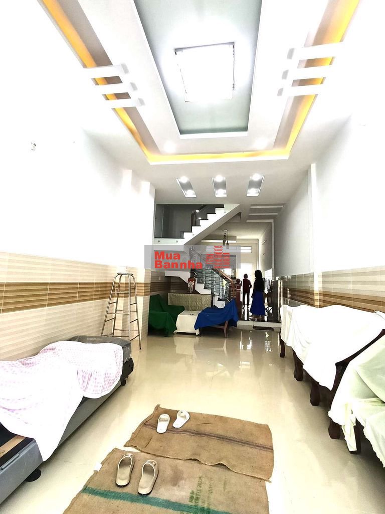 Mặt Tiền đg 10 m Bình phú , p11 Q6