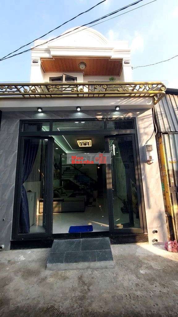 HXT Lâm Thị Hố 4m x 14m, 1 trệt, 1 lầu, 3PN, 2 WC, SHR, full nội thất