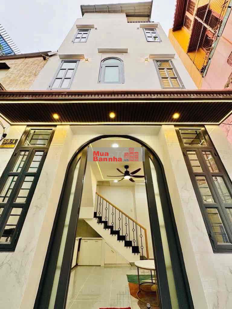 NHÀ MỚI ĐẸP 1 TRỆT 3 LẦU - 3PN - GẦN HÀNG XANH 15M - SỔ HOÀN CÔ