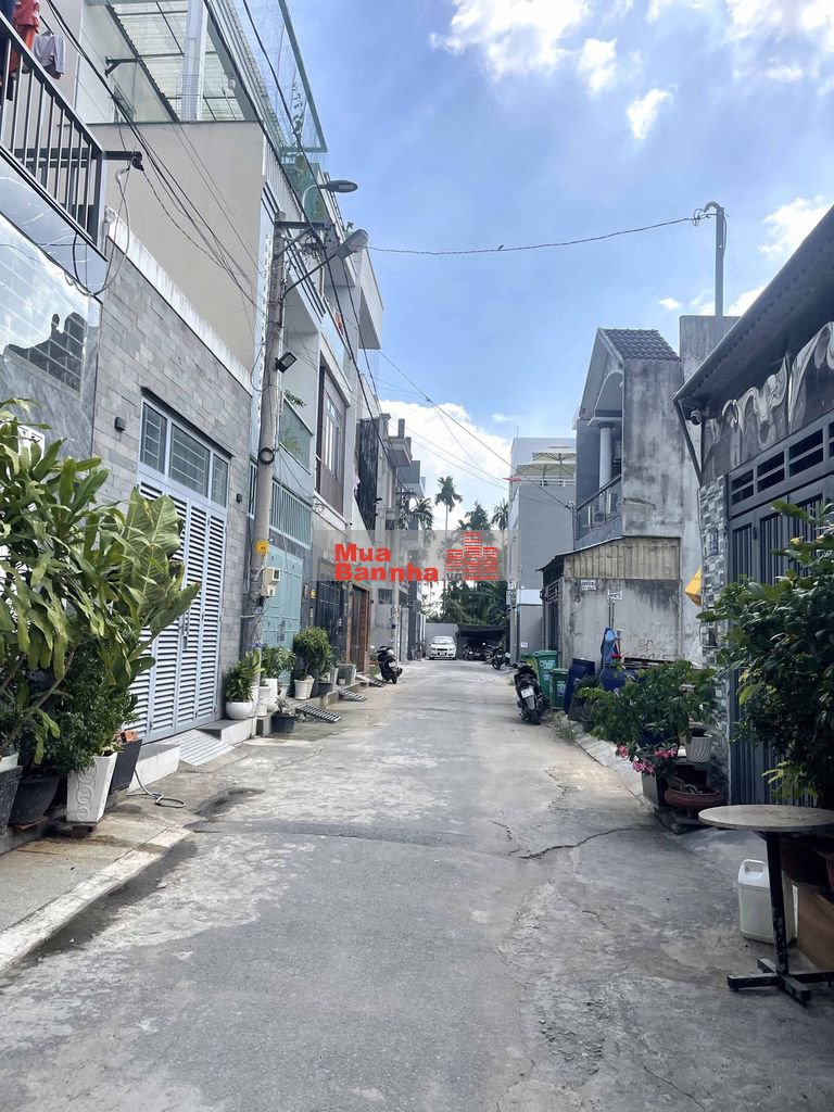 Nhà Mới 3 Tầng Bình Chiểu – Hẻm Xe Hơi 5m – Gần Chợ Nông Sản Thủ Đức