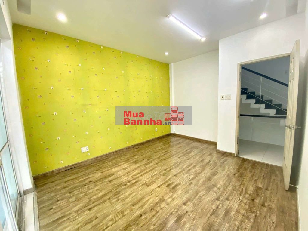 Bán nhà mặt tiền KD đường 50 khu Tên Lửa 5x18 3 lầu