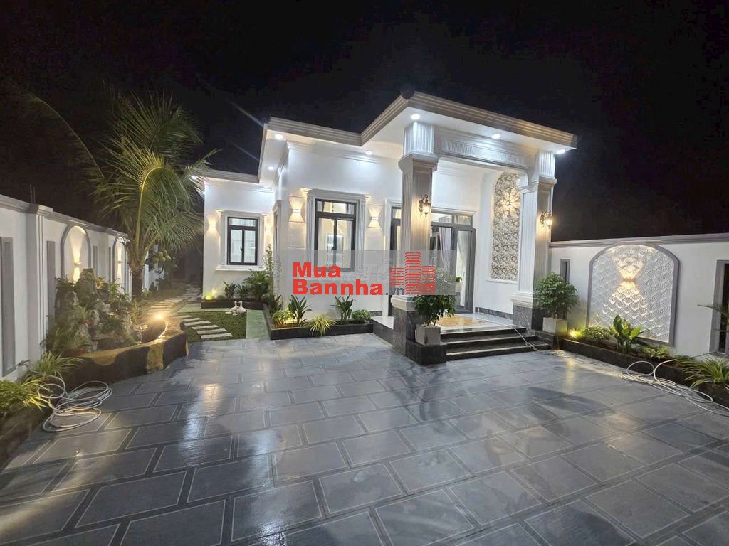 NHÀ SÂN VƯỜN PHƯỜNG SƠN ĐÔNG BẾN TRE 250 M2