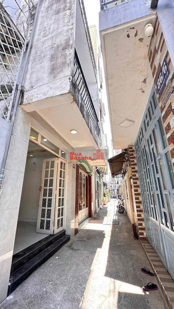 Nhà Bán Cách MT 3 Căn nhà Đường Tạ Quang Bữu P3Q8.