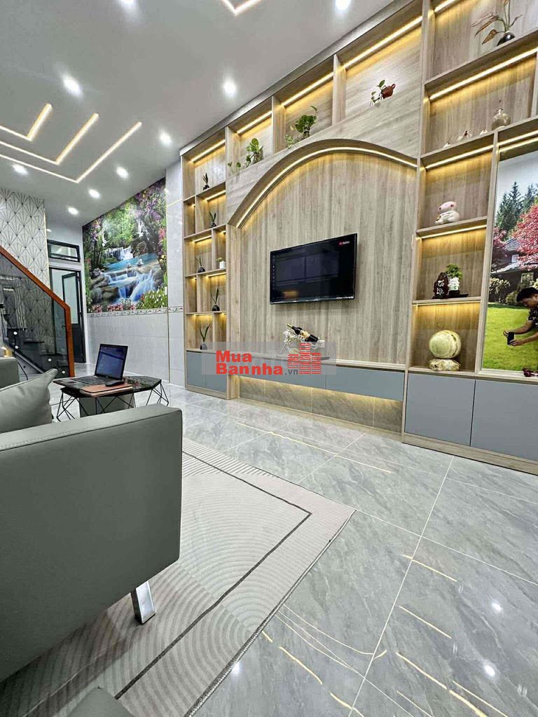 Nhà hẻm xe hơi thông Dương Quảng Hàm, 2 tầng 3PN 2WC, 40m2 vuông vức