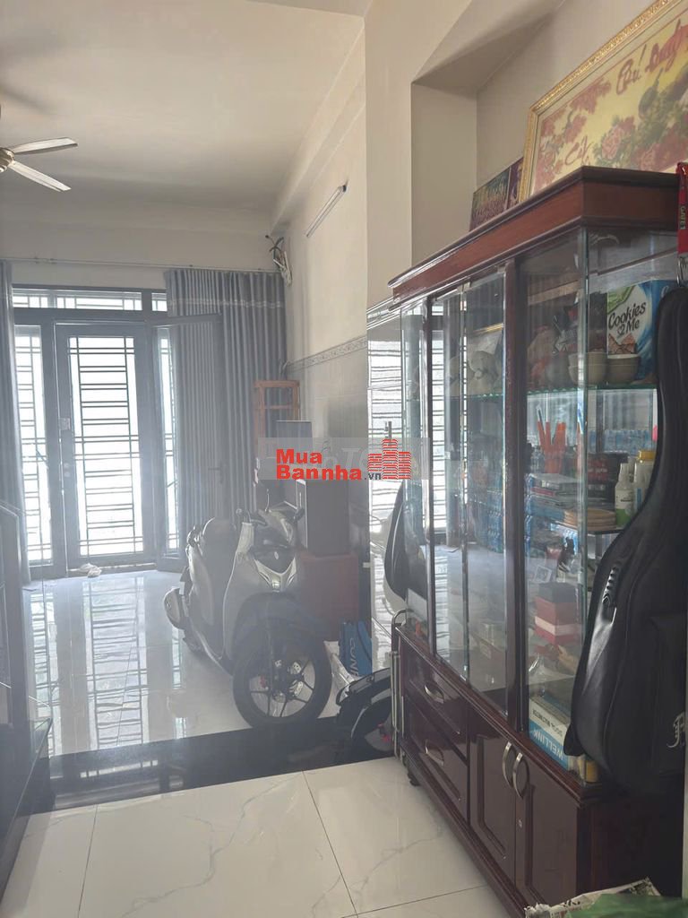 Cách Phú mỹ Hưng 300m xe tải quay đầu nhà ngay KDC Savimex giá 9ty9