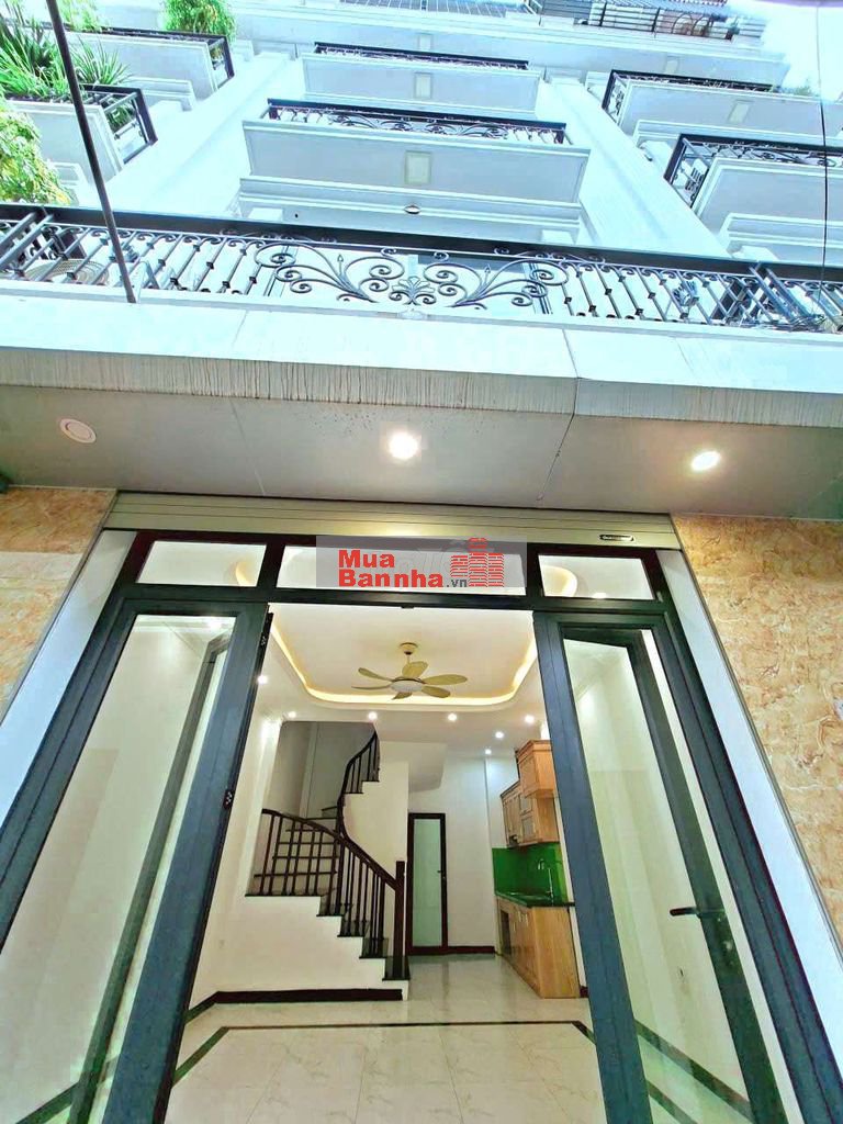🏡 BÁN NHÀ SÁT HỒ THẠCH BÀN | 34M² – MT 4.5M | 5 TẦNG GẦN Ô TÔ TRÁNH