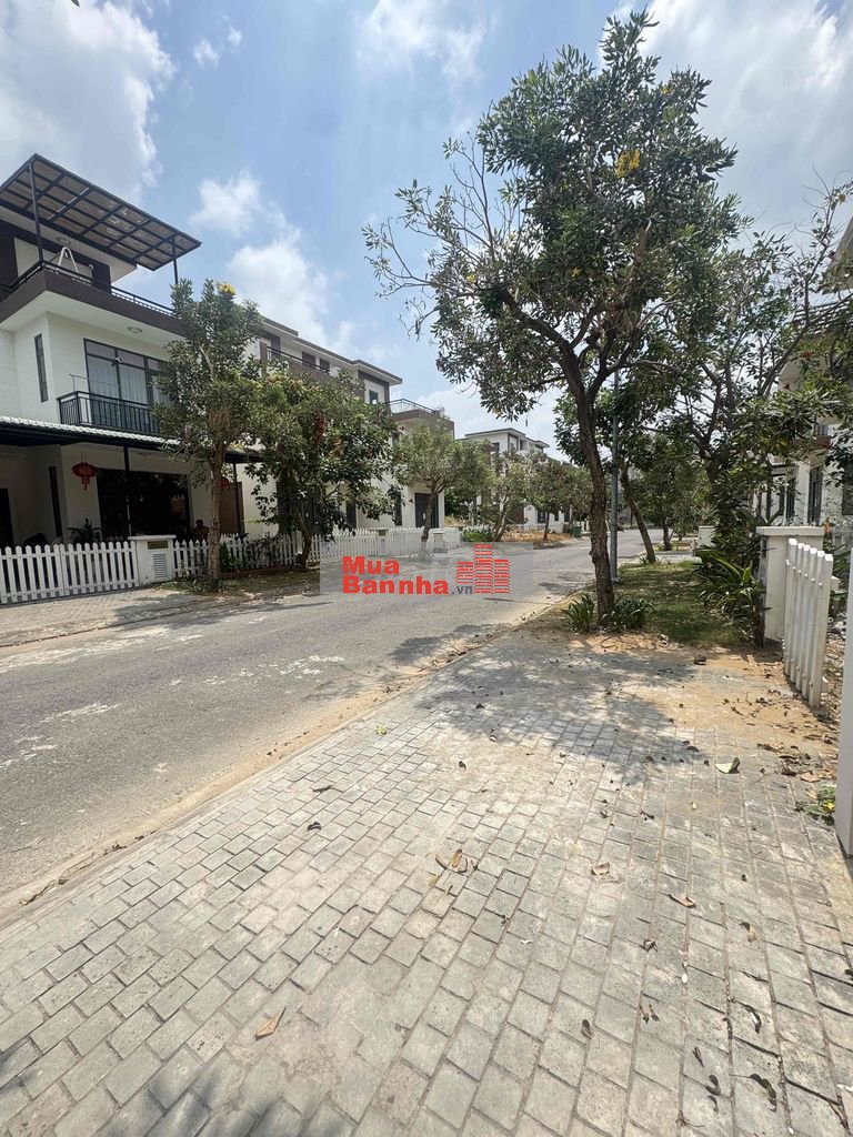 Bán biệt thự Trần Anh Riverside