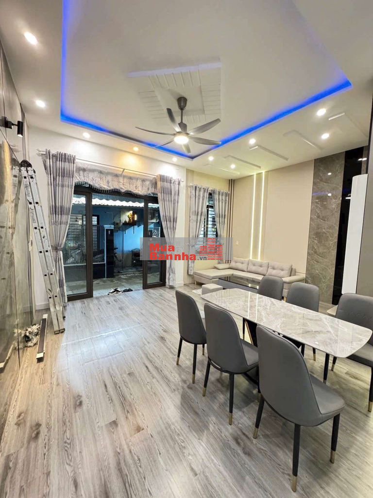 Bán nhà Hoàng Diệu