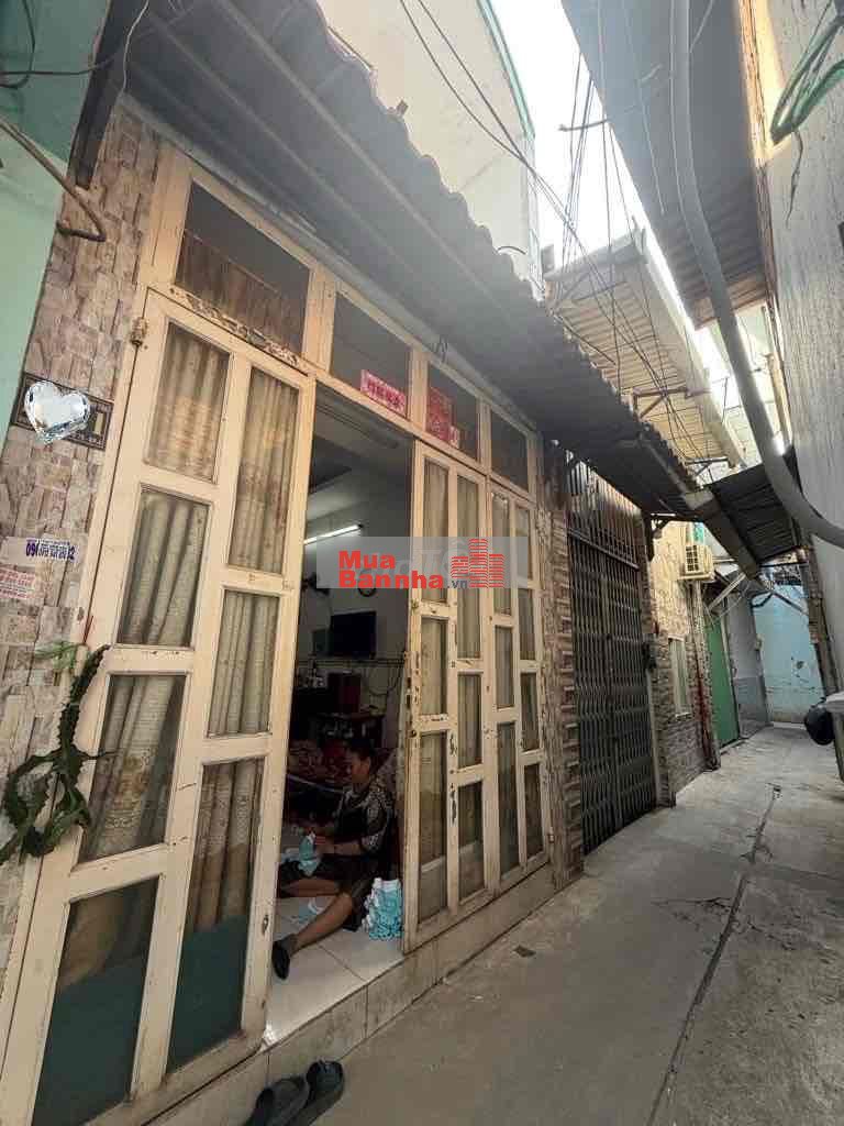 Hot, Chỉ 1.9 tỷ Nhà 2 tầng 45m2sd Kênh Nước Đen BTân