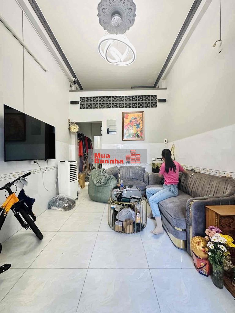 BÁN NHÀ TÔ HIỆU-42m2-2Tầng-Nở Hậu