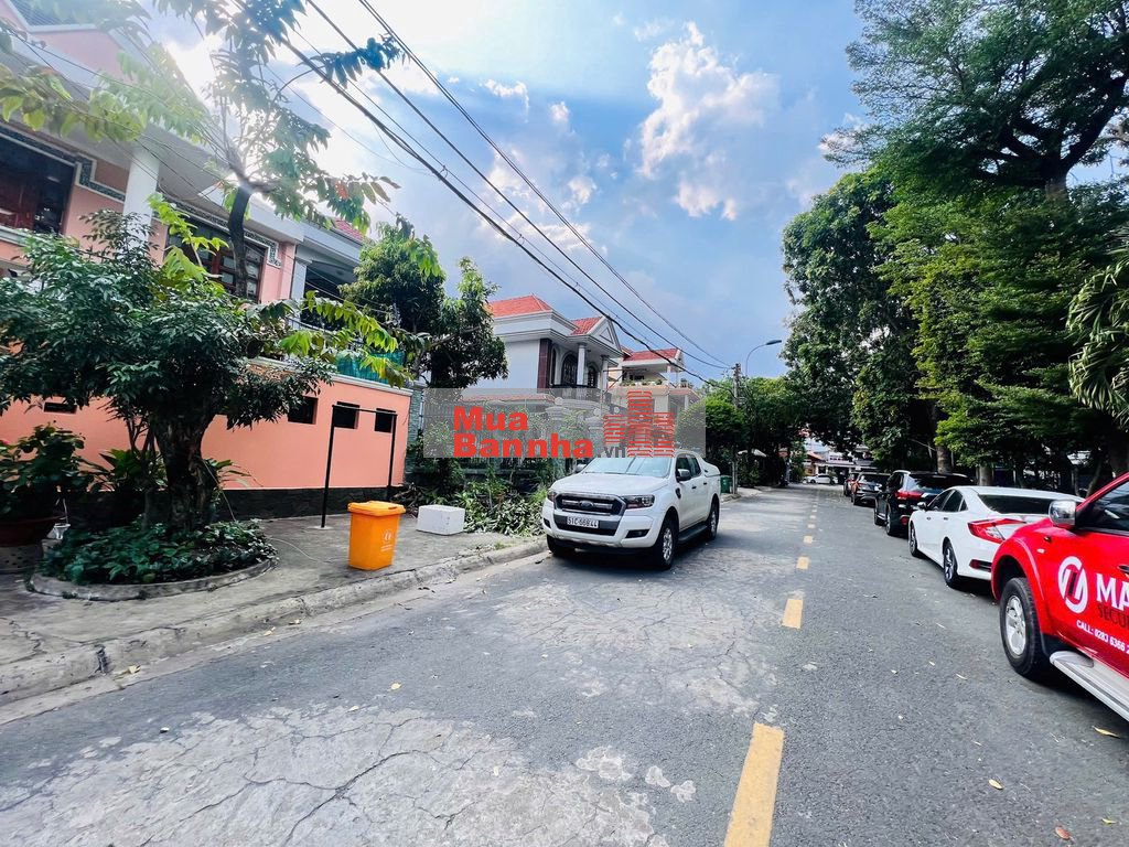 CỰC HIẾM, BÁN GẤP NHÀ MT KHU HIMLAM LINH CHIỂU, DT: 75,8M2, NGANG 4M