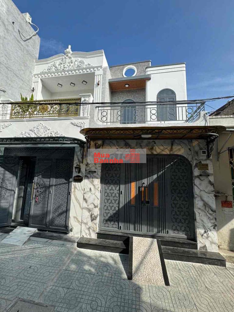 Bán Nhà mới ỡ liền 65m2 có 3PN ngay EAON Tân Phú