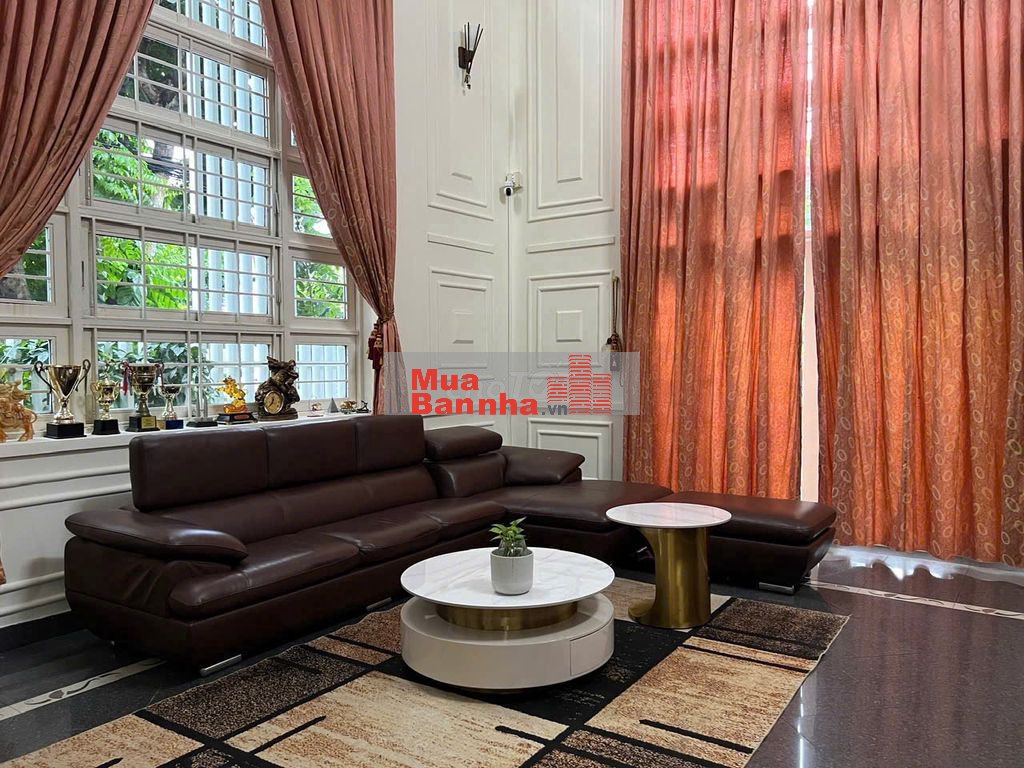 Bán Nhà 2 Mặt Tiền Ngay Trung Tâm Gần Nguyễn Hữu Thọ