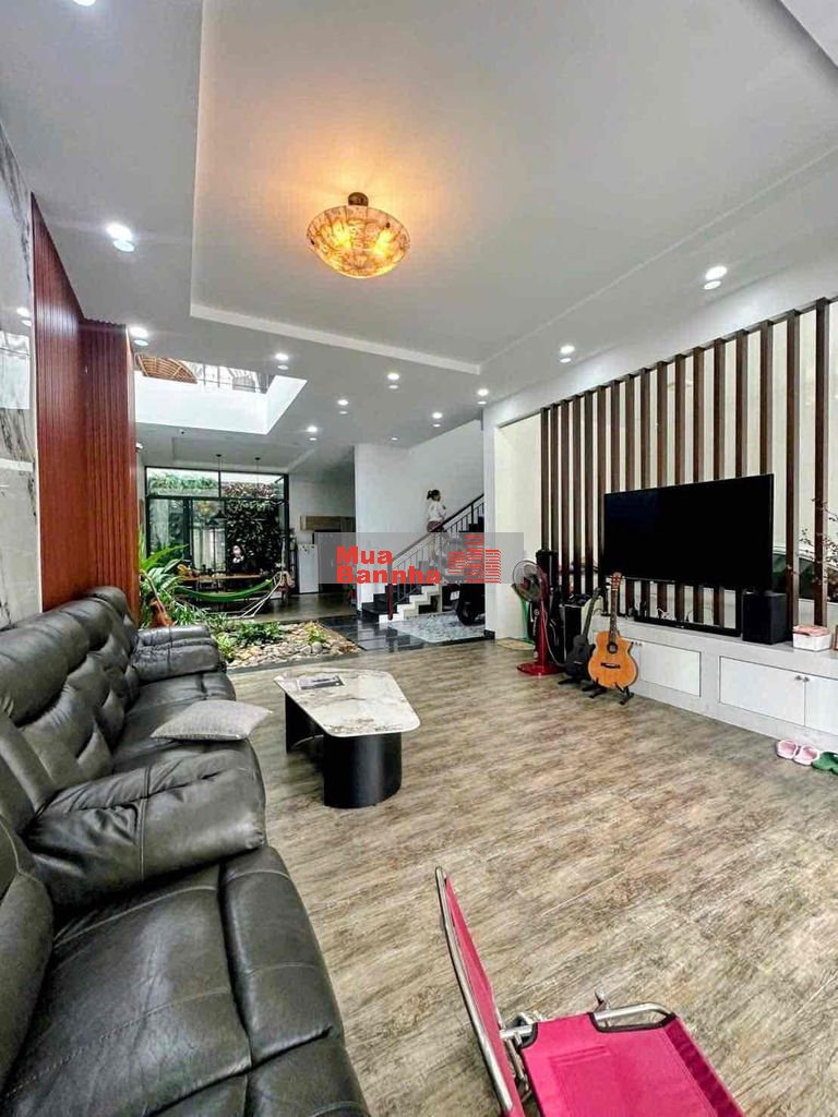 Bán gấp nhà giá CỰC TỐT hẻm xe hơi đường Phan Văn Trị, Bình Thạnh