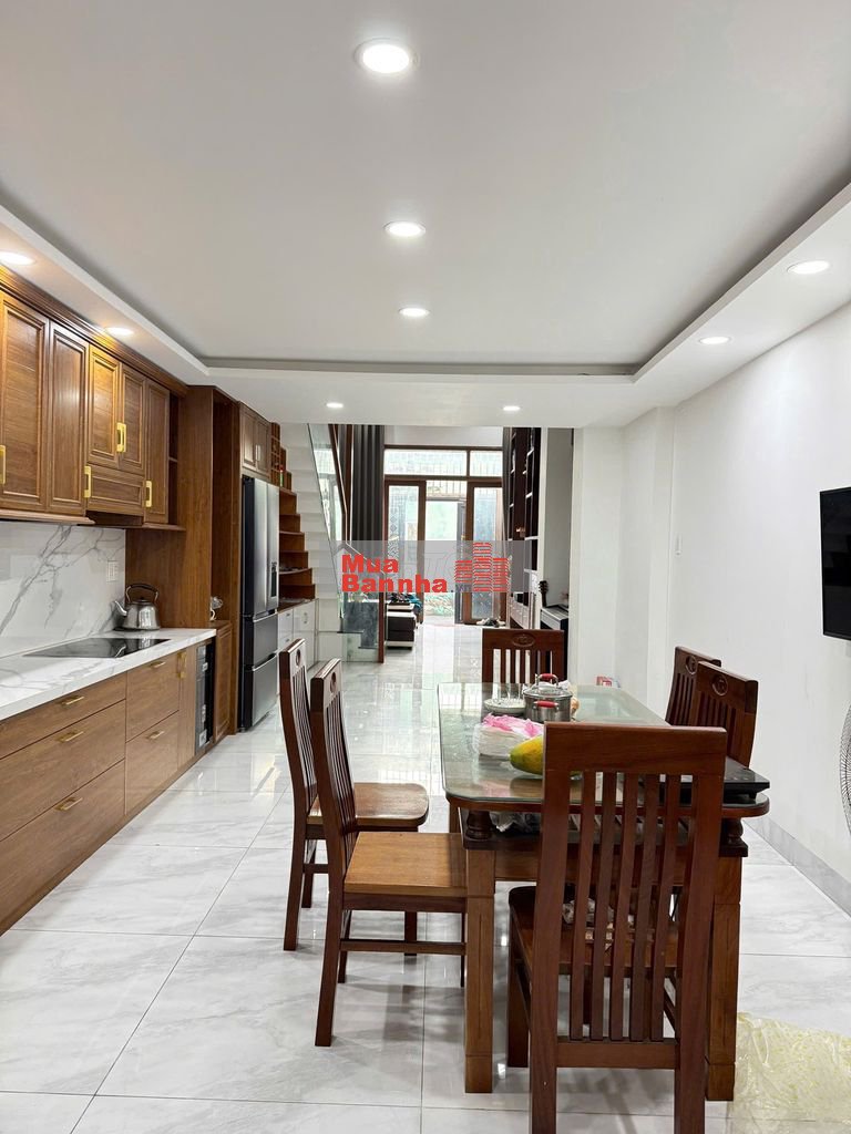 Chính chủ bán nhà DT:4x18m2 giá 7tỳ ,3 lầu,SH,Tam Châu,TĐ