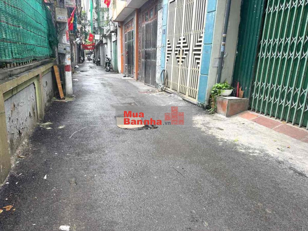 SIÊU PHẨM HOÀNG MAI ÔTÔ ĐỖ CỬA NGỦ NGÀY ĐÊM Ở NGAY