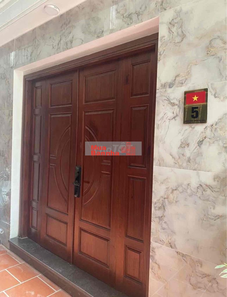 NHÀ DI TRẠCH (ko quy hoạch) Ô TÔ ĐỖ GẦN