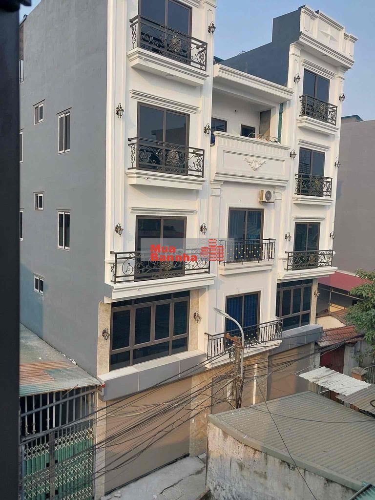 nhà kim chung ô tô đỗ cửa