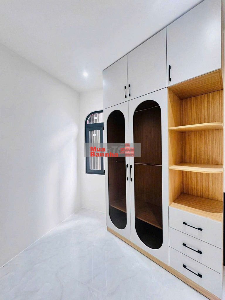 Nhà 2 tầng mới đẹp Trần Quang Khải Q1 - DT: 10m2 - chỉ 1tỷ79