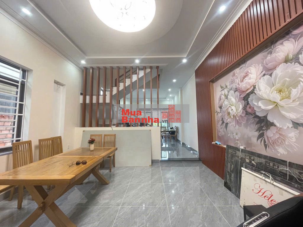 NHÀ MẶT TIỀN KINH DOANH ĐƯỜNG NGUYỄN HỮU CHỈNH BẢO LỘC - DT: 6MX30M