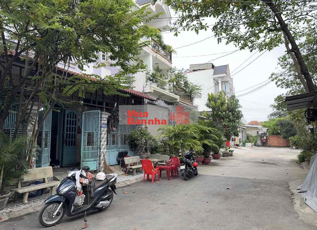 Cần bán nhà hóc môn