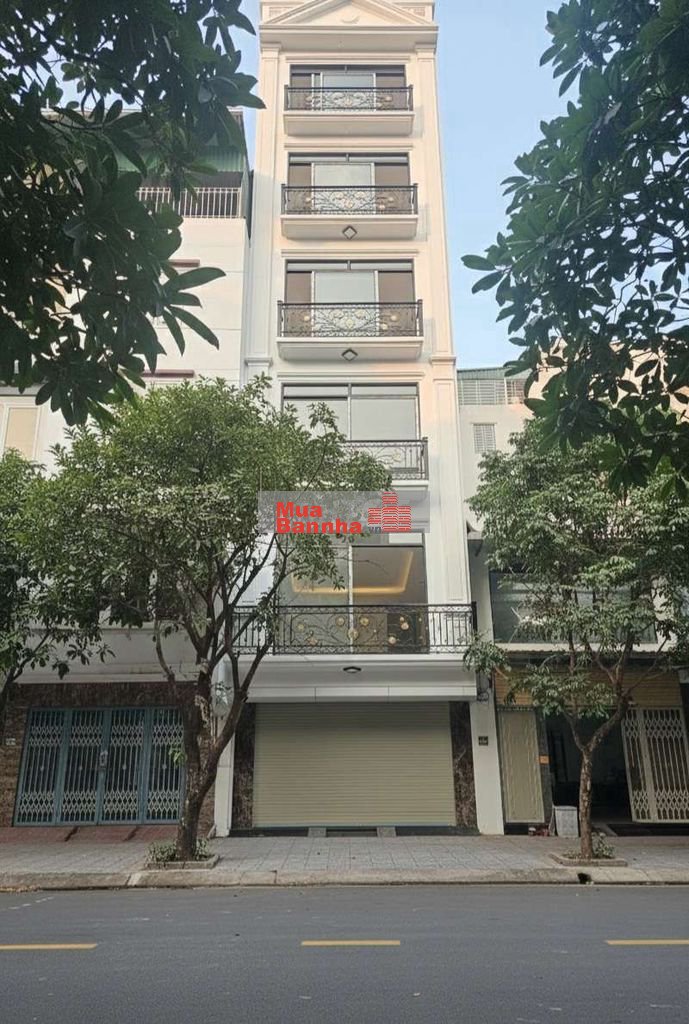 TRUNG TÂM HÀ ĐÔNG. 7 TẦNG THANG MÁY - PHÂN LÔ - VỈA HÈ - KINH DOANH