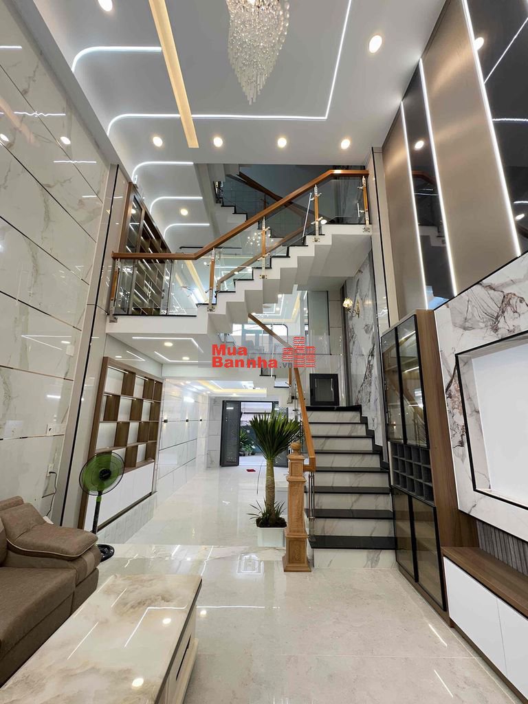 👉👉Đường Xe Hơi 7m Thông - Nhà Đúc 5 Tầng, Cạnh Đầm Sen -- chỉ 7,x ty