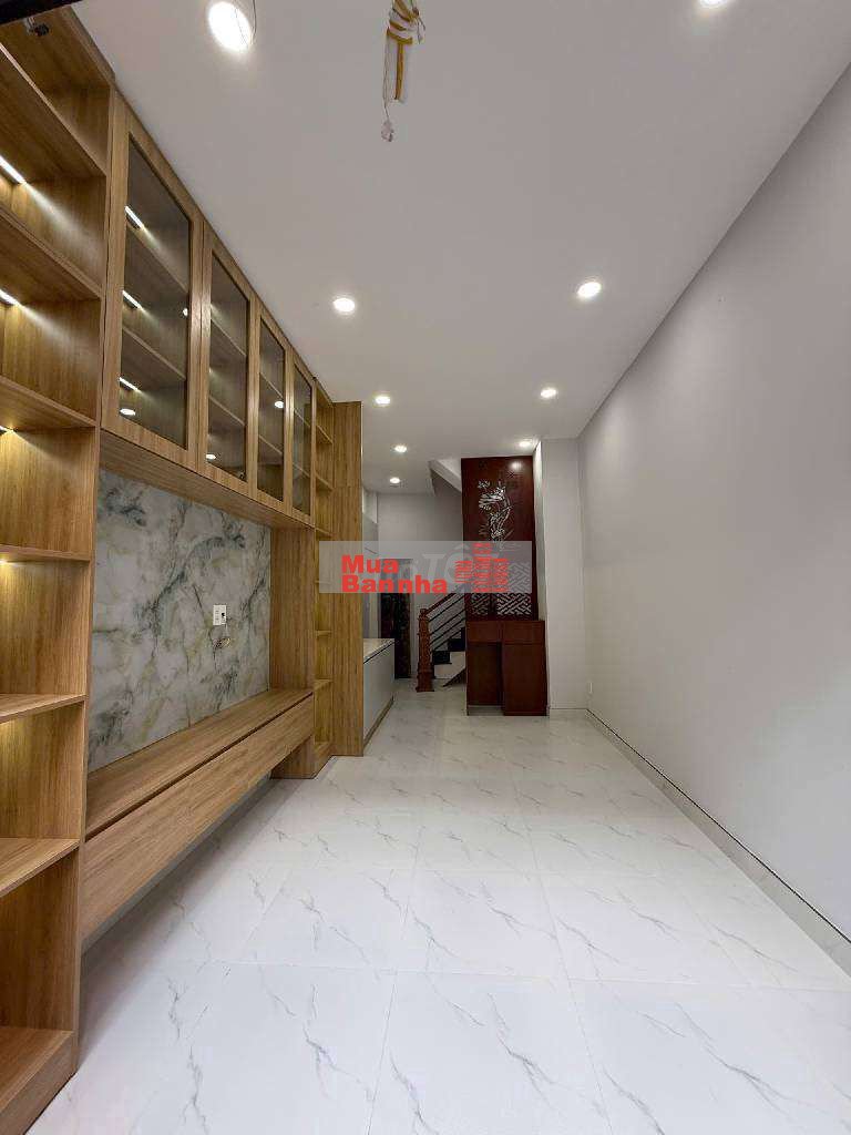 Nhà Q6 gần vòng xoay Phú Lâm, gần coopmart Phú Lâm, nở hậu, tiện ích.