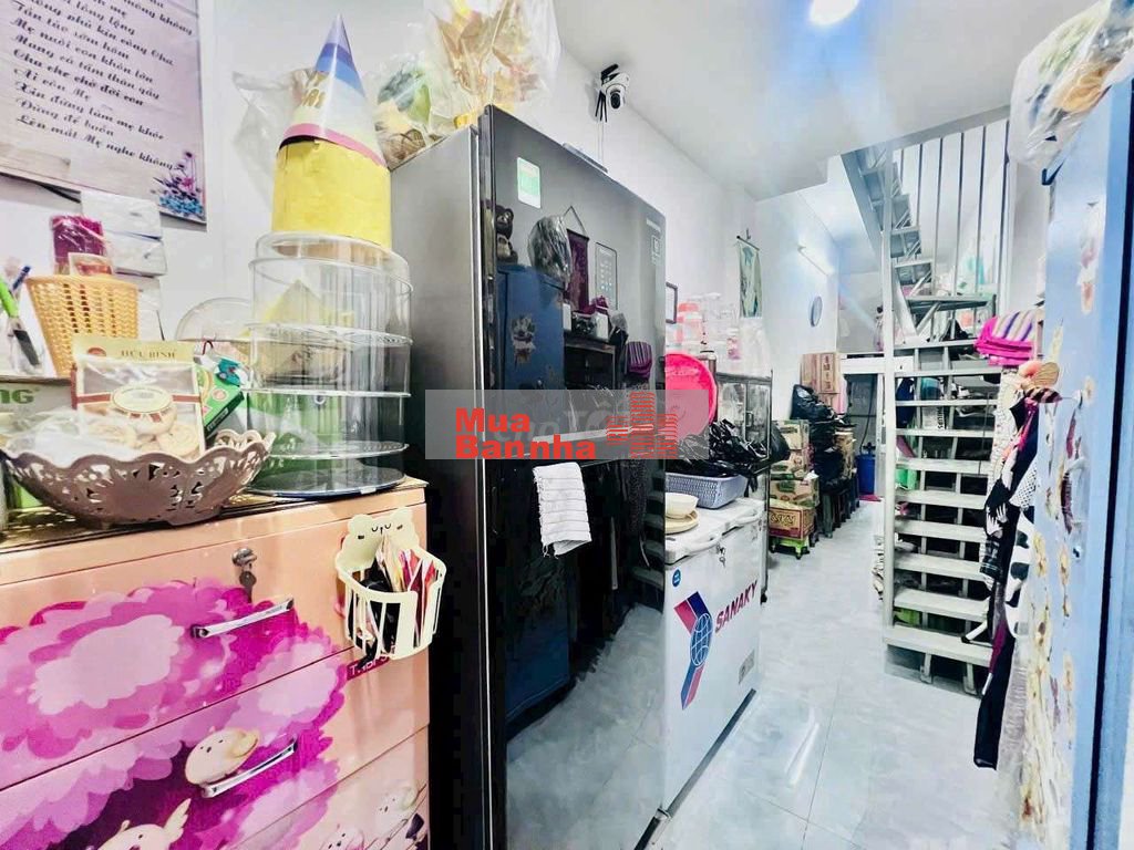 Nhà giá rẻ, sổ HỒNG RIÊNG, linh đông, Thủ Đức. Cách Phạm Văn Đồng 200m