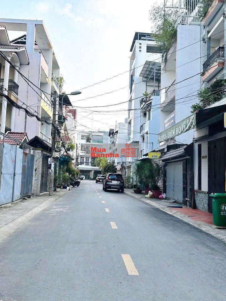 13TY8 PHÚ NHUẬN THÍCH QUẢNG ĐỨC